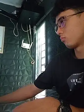 jacobs shelby online show from November 2025 01:02:01 PM