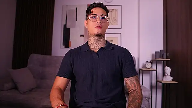 AxelVilla  online show from September 2025 08:47:02 PM