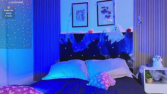 ashlycarteer online show from October 2025 07:02:01 PM