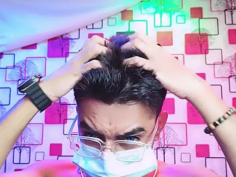 ChiseledCharm online show from November 2025 07:49:02 PM