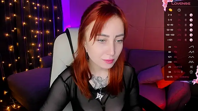 Snapshot of deboramoore chatting on October 2025 02:23:02 AM deboramoore online show from October 2025 02:23:02 AM