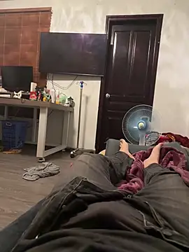 Snapshot of Tunphamdzai chatting on December 2025 11:39:02 AM Tunphamdzai online show from December 2025 11:39:02 AM