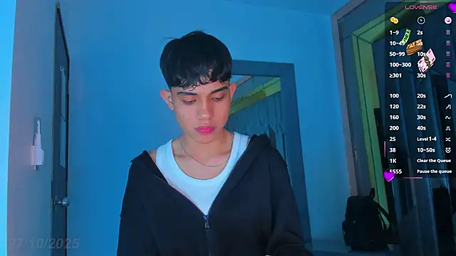 Sebax Young online show from October 2025 04:16:01 AM