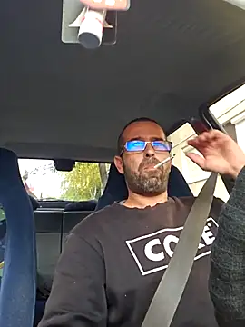 Snapshot of Thomas043 chatting on October 2025 01:11:01 PM Thomas043 online show from October 2025 01:11:01 PM