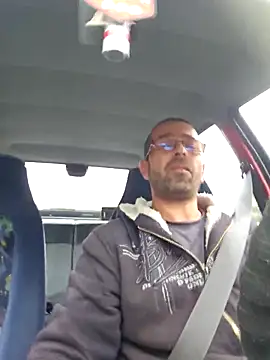 Snapshot of Thomas043 chatting on November 2025 10:59:02 AM Thomas043 online show from November 2025 10:59:02 AM