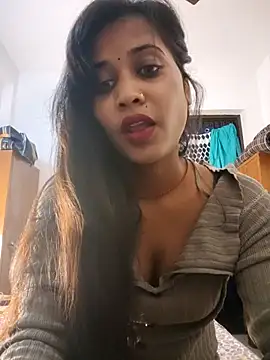 Snapshot of cute_radhikaa chatting on October 2025 06:06:02 PM cute radhikaa online show from October 2025 06:06:02 PM