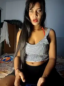 Snapshot of cute_radhikaa chatting on October 2025 08:33:02 AM cute radhikaa online show from October 2025 08:33:02 AM