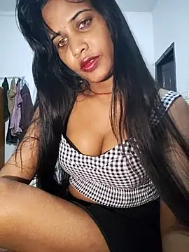 Snapshot of cute_radhikaa chatting on November 2025 02:18:02 PM cute radhikaa online show from November 2025 02:18:02 PM