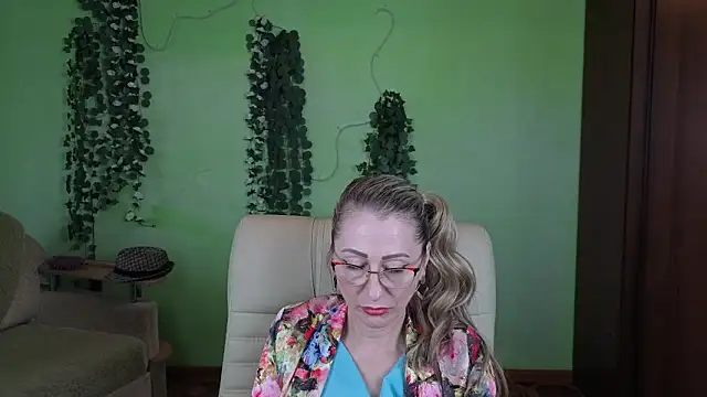 Snapshot of Habibi_Honeyy chatting on October 2025 11:11:01 AM Habibi Honeyy online show from October 2025 11:11:01 AM