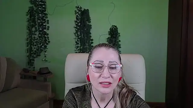 Snapshot of Habibi_Honeyy chatting on October 2025 11:11:01 AM Habibi Honeyy online show from October 2025 11:11:01 AM