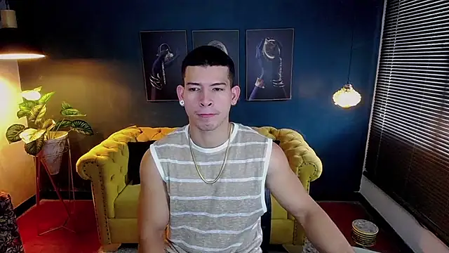 Snapshot of ethan_rodgers chatting on October 2025 07:32:02 PM ethan rodgers online show from October 2025 07:32:02 PM