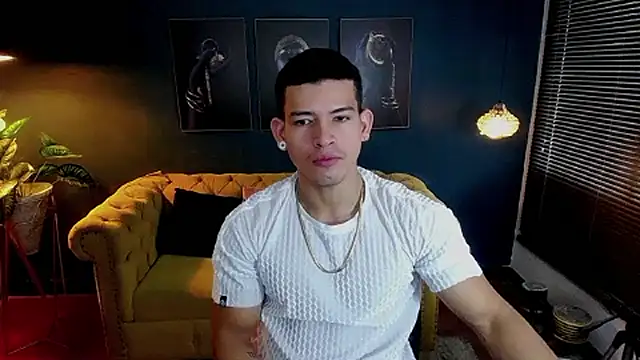 Snapshot of ethan_rodgers chatting on October 2025 07:55:01 PM ethan rodgers online show from October 2025 07:55:01 PM