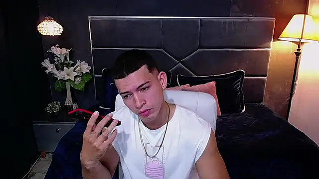 Snapshot of ethan_rodgers chatting on October 2025 07:36:02 PM ethan rodgers online show from October 2025 07:36:02 PM