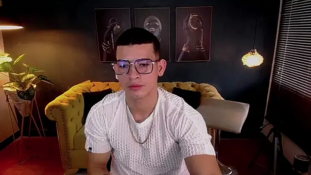 Snapshot of ethan_rodgers chatting on October 2025 07:34:02 PM ethan rodgers online show from October 2025 07:34:02 PM