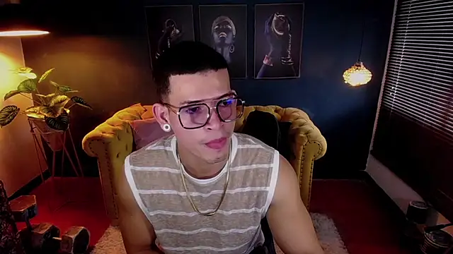 Snapshot of ethan_rodgers chatting on October 2025 07:41:01 PM ethan rodgers online show from October 2025 07:41:01 PM