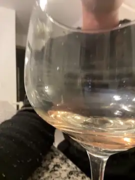 Snapshot of franciscommx chatting on November 2025 03:27:01 AM franciscommx online show from November 2025 03:27:01 AM