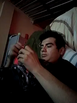 Snapshot of Ortiz3404 chatting on November 2025 10:48:01 PM Ortiz3404 online show from November 2025 10:48:01 PM