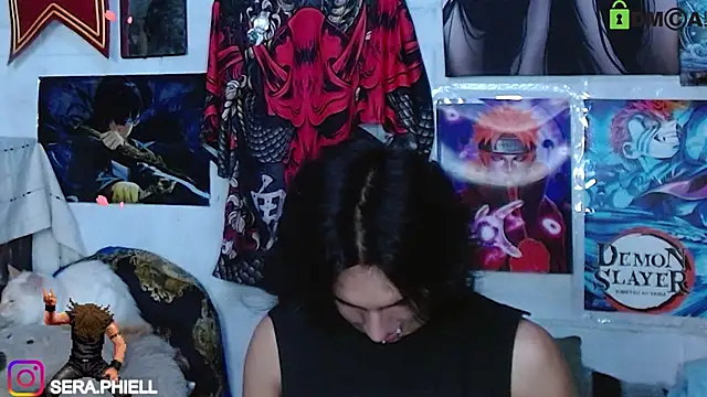 Snapshot of Seraphiell chatting on December 2025 01:13:01 AM Seraphiell online show from December 2025 01:13:01 AM