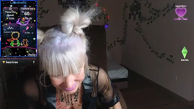 Snapshot of Laura_Gol chatting on October 2025 08:50:02 PM Laura Gol online show from October 2025 08:50:02 PM