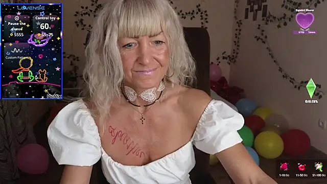 Snapshot of Laura_Gol chatting on October 2025 08:30:02 PM Laura Gol online show from October 2025 08:30:02 PM