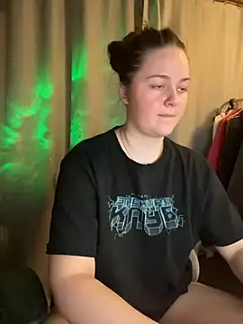 Snapshot of Cuty_Kitty chatting on October 2025 08:32:01 PM Cuty Kitty online show from October 2025 08:32:01 PM