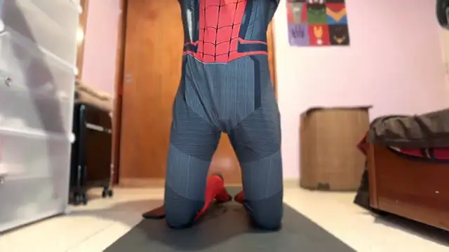 Snapshot of DylanNewell chatting on October 2025 04:35:02 AM DylanNewell online show from October 2025 04:35:02 AM