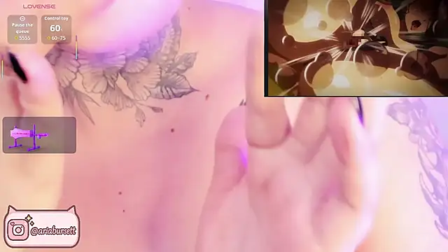 Snapshot of AriaBursett chatting on October 2025 05:35:01 PM AriaBursett online show from October 2025 05:35:01 PM