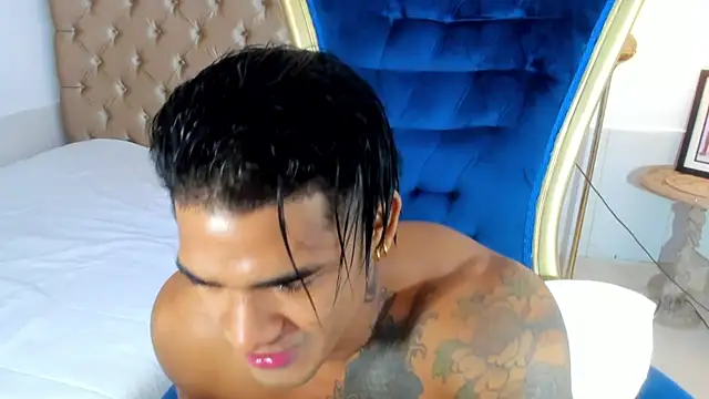 Snapshot of antonio__444 chatting on November 2025 08:04:01 AM antonio 444 online show from November 2025 08:04:01 AM