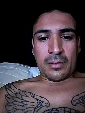 Snapshot of bigandstrong2217 chatting on October 2025 06:33:01 AM bigandstrong2217 online show from October 2025 06:33:01 AM