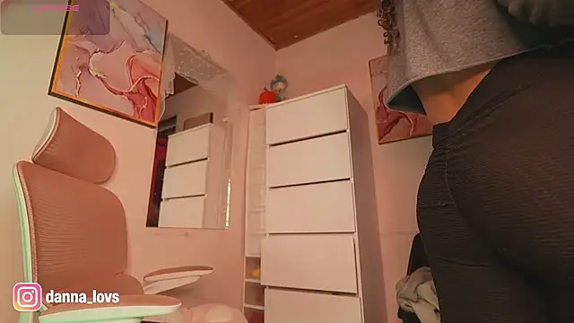 Snapshot of Dannaa_Lovs chatting on October 2025 05:12:02 PM Dannaa Lovs online show from October 2025 05:12:02 PM