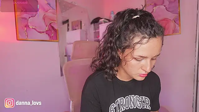 Snapshot of Dannaa_Lovs chatting on November 2025 05:23:01 PM Dannaa Lovs online show from November 2025 05:23:01 PM