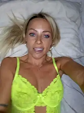 Bellarose xx online show from September 2025 05:25:01 PM