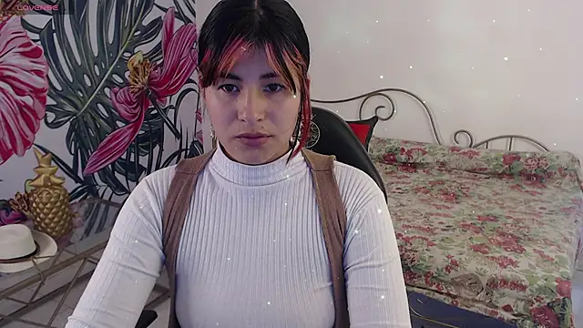 Snapshot of Nina_harper_ chatting on October 2025 08:00:02 PM Nina harper online show from October 2025 08:00:02 PM