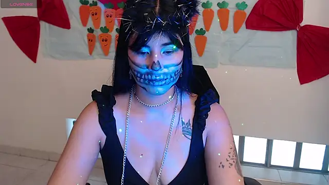 Snapshot of Nina_harper_ chatting on October 2025 08:10:01 PM Nina harper online show from October 2025 08:10:01 PM