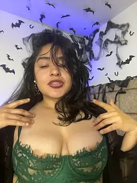 Snapshot of EmilyNoir1 chatting on November 2025 01:41:01 AM EmilyNoir1 online show from November 2025 01:41:01 AM