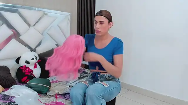 Snapshot of karen_matwell chatting on September 2025 02:11:01 PM karen matwell online show from September 2025 02:11:01 PM