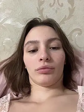 Snapshot of ZariaFlame chatting on November 2025 09:36:02 PM ZariaFlame online show from November 2025 09:36:02 PM