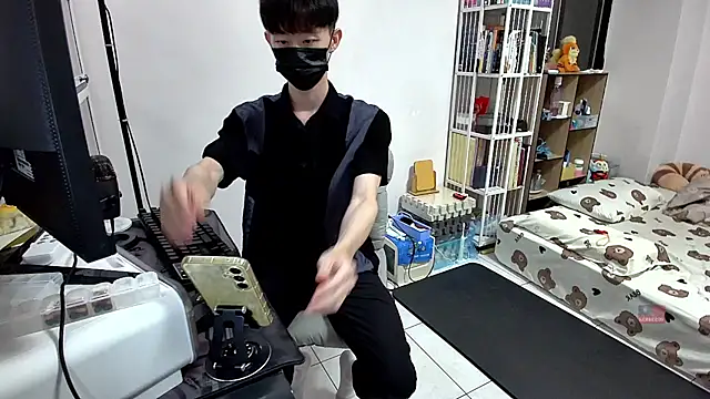 Snapshot of Kerberos_999 chatting on September 2025 02:11:01 PM Kerberos 999 online show from September 2025 02:11:01 PM