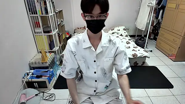 Snapshot of Kerberos_999 chatting on October 2025 06:55:01 AM Kerberos 999 online show from October 2025 06:55:01 AM