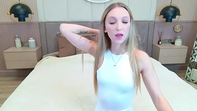 KellyBradford online show from October 2025 05:48:02 AM