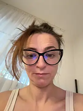 Snapshot of ClaireCrazy chatting on November 2025 06:58:02 AM ClaireCrazy online show from November 2025 06:58:02 AM