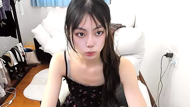 xuannv0000 online show from September 2025 09:33:02 AM