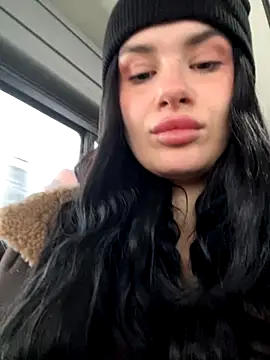 MiraReach online show from November 2025 02:12:01 AM