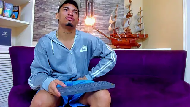 Brownie Lovers online show from November 2025 11:09:02 AM