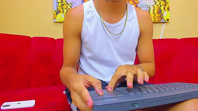 Brownie Lovers online show from November 2025 10:14:02 AM