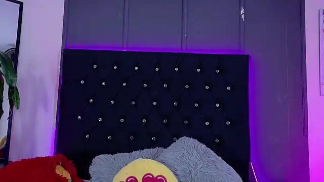 Billie Eilish online show from September 2025 07:39:02 PM