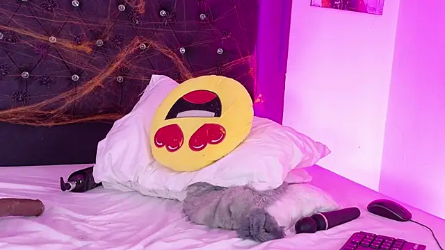 Billie Eilish online show from October 2025 06:47:01 AM