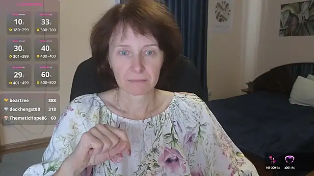 Snapshot of Lia_Tito chatting on October 2025 06:00:01 AM Lia Tito online show from October 2025 06:00:01 AM