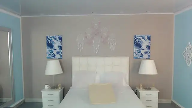 Snapshot of maddissonivanova chatting on October 2025 07:27:01 PM maddissonivanova online show from October 2025 07:27:01 PM