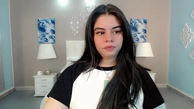 Snapshot of maddissonivanova chatting on October 2025 07:10:02 PM maddissonivanova online show from October 2025 07:10:02 PM